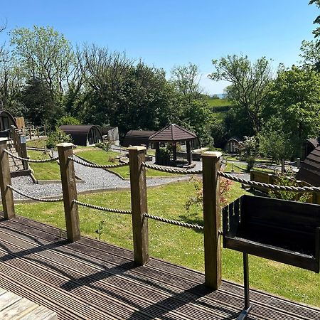 Villa Pods At Broadway Laugharne Exterior foto
